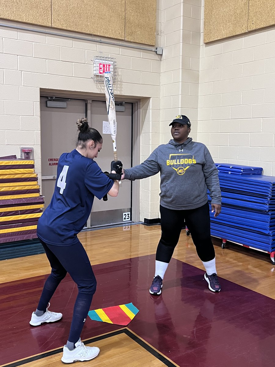 StarsWynter's tweet photo. Honored to have Coach Ed Powell of @SoftballBsu lead a workout for our Stars-Wynter Elite Winter Program. HC Powell has guided the Bulldogs to CIAA Championships and NCAA appearances. Our athletes left inspired and motivated! 🥎💫 https://t.co/EVz67i9Oe5