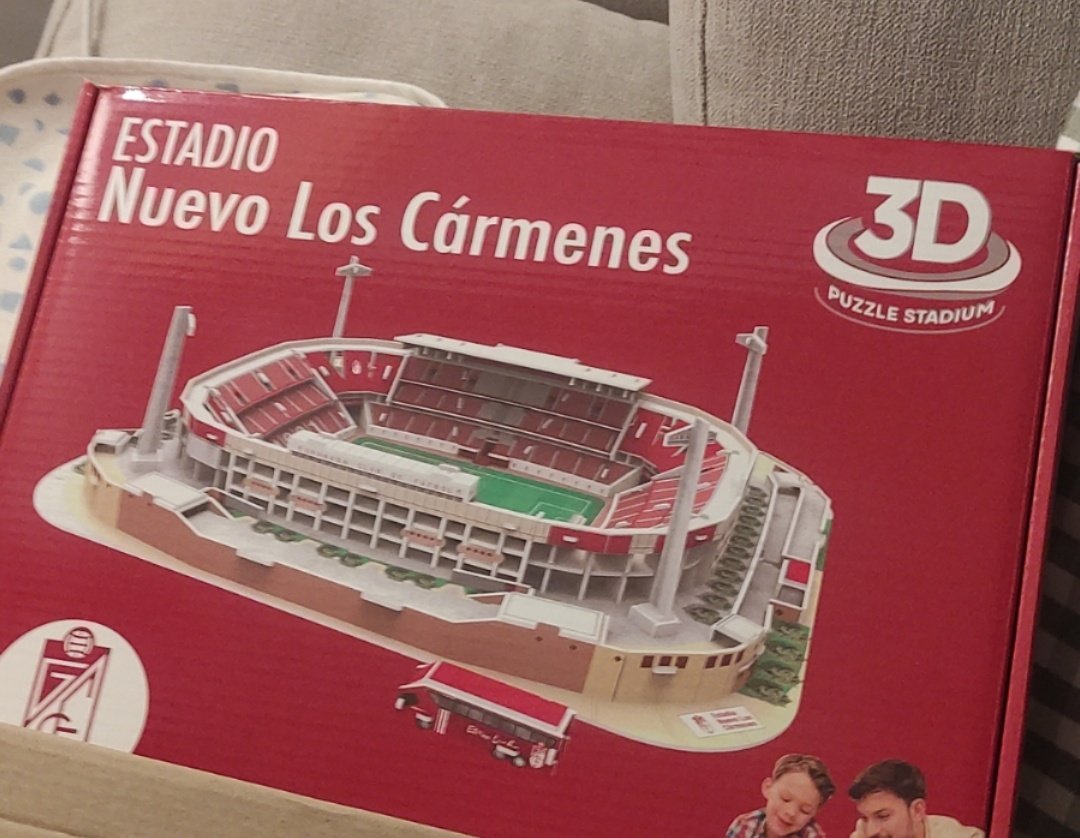 Apareciste cuando más falta me hacías 
Te prometí una lealtad "máxima"
Una de las mayores alegrías que me he llevado está noche 
😘<a href="/GranadaCF/">Granada CF ❤️⚪️</a>😍