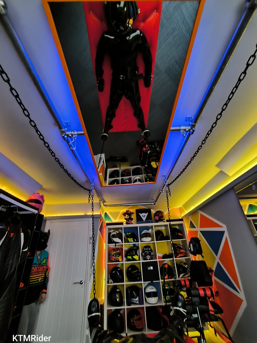 Me <a href="/BootsDoggo/">ᕲᓰᐺᘿᖇ ᕲᖇᓍᘉᘿ ᕲᓍᘜᘜᓍ ᖶ513ᖇ soon ➡️ you?</a> and @pup_zak is strapped to the table a few months back 😀