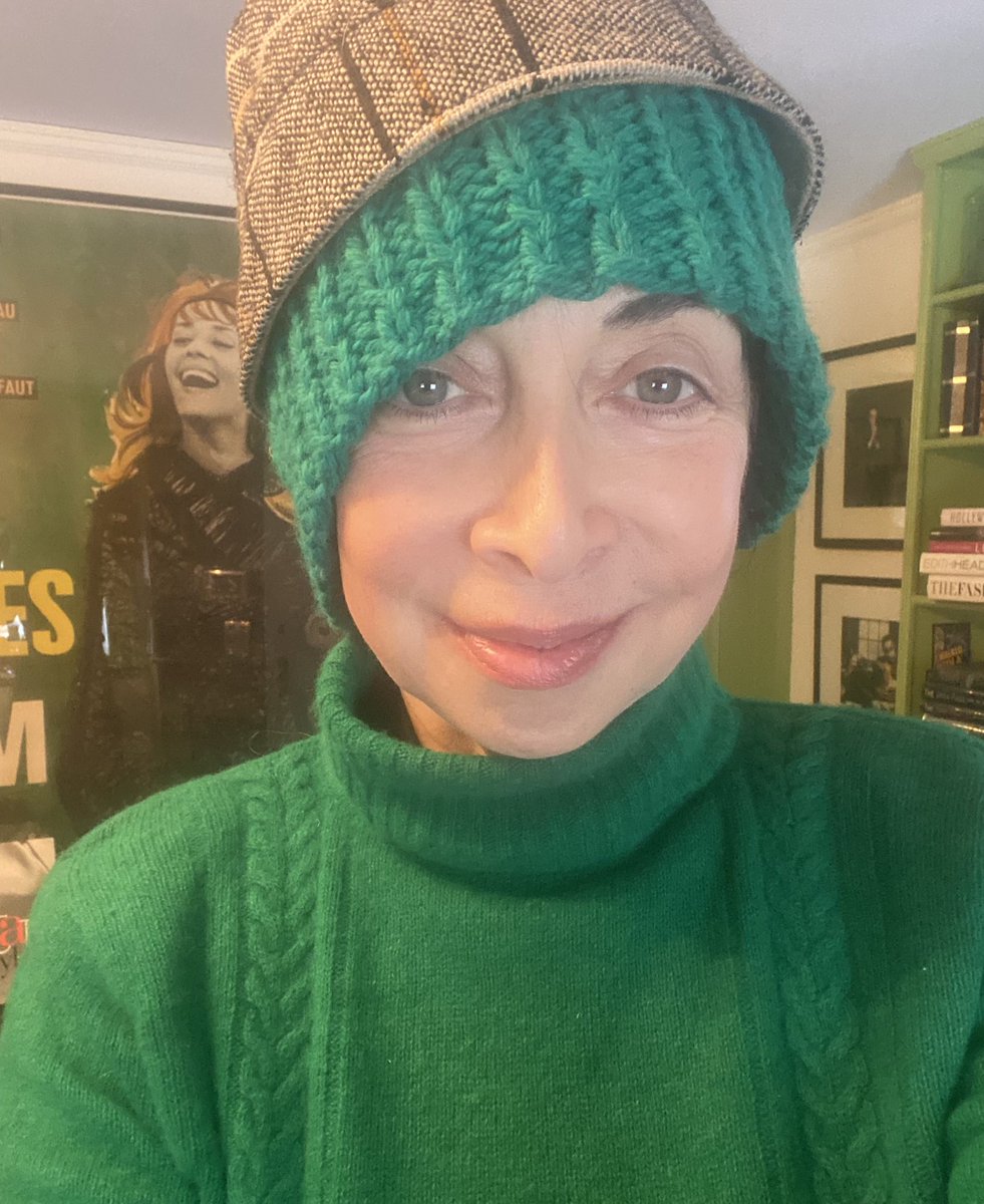 Christmas trend. Going #hatonahat like Billy Bob Thornton (no earring-make it your own) How bout you?