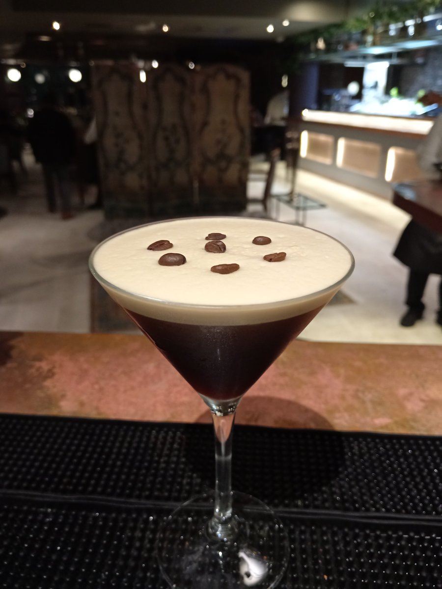 FelipeChavezCo1's tweet photo. Expresó Martini🍸 https://t.co/z0BSnVaMA4