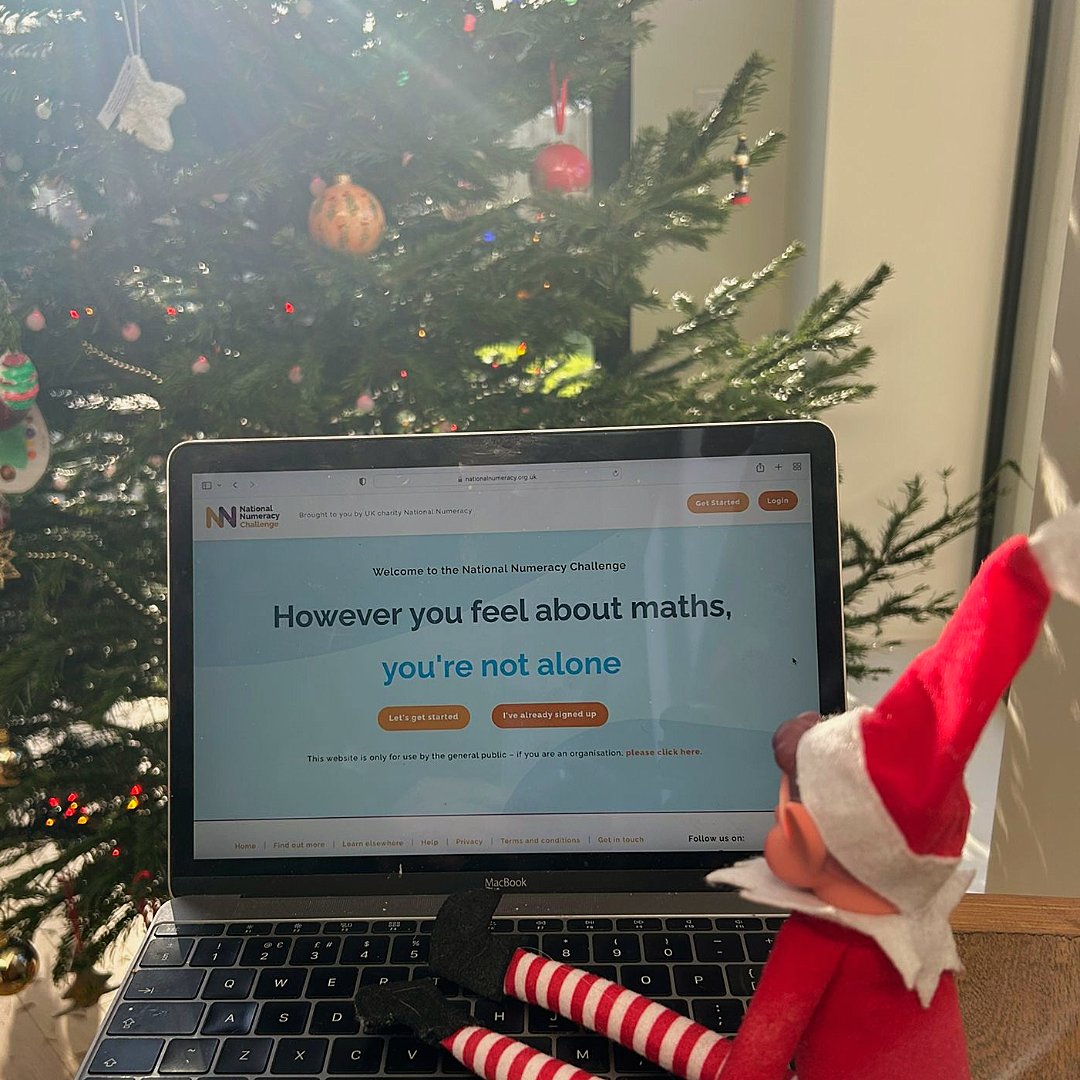 Even the elves are giving the #NationalNumeracyChallenge a go!

With over 250 everyday maths questions, why not try the Challenge instead of a Christmas quiz this afternoon?

ow.ly/1gC450UueTw