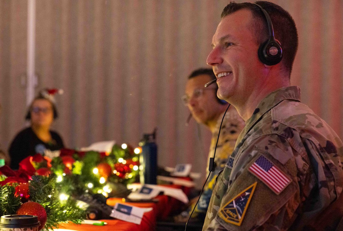 NORAD Tracks Santa tweet media