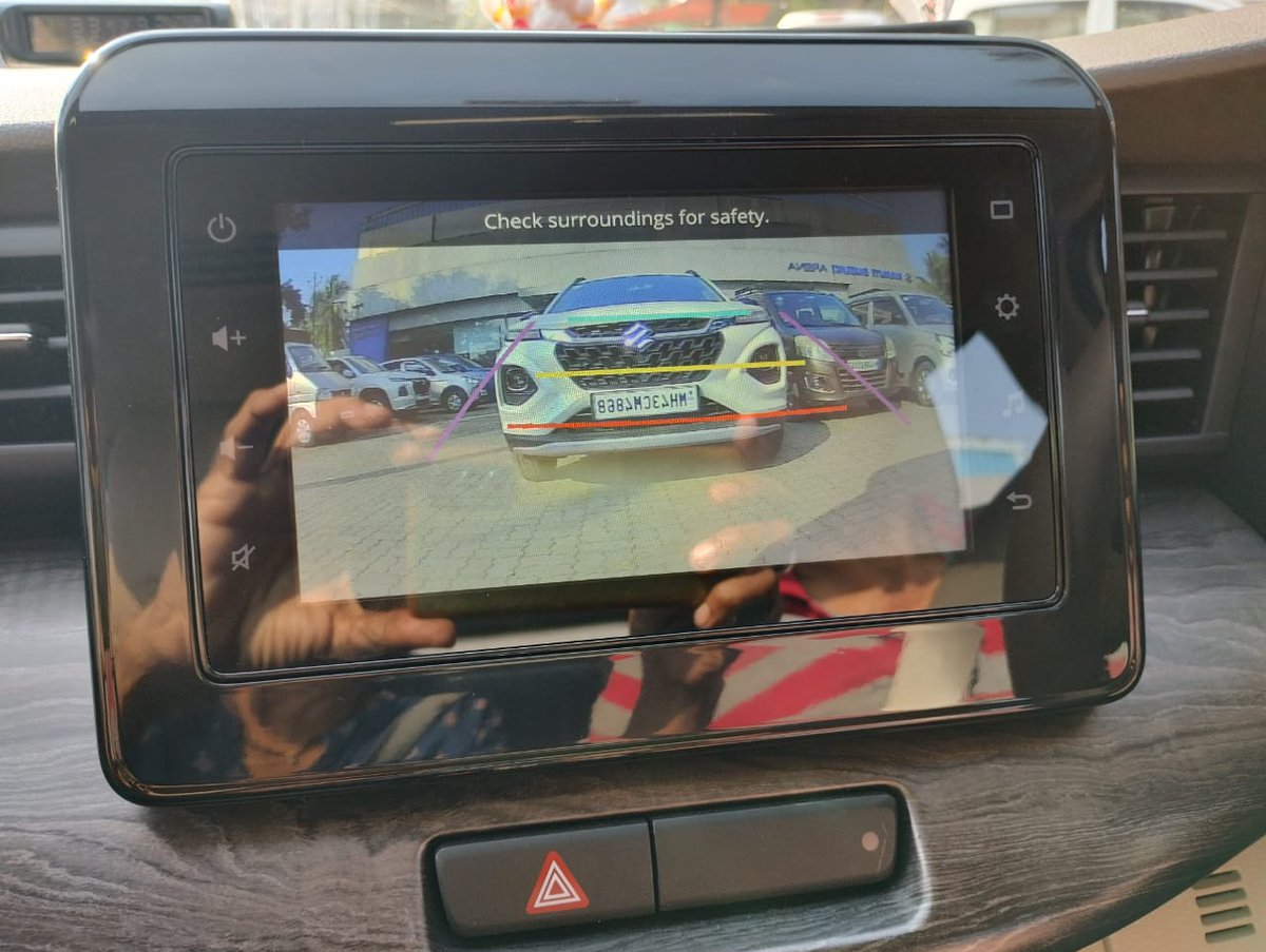 K9appu's tweet photo. @MSArenaOfficial @Maruti_Corp may please note this useless feature in your so called compatible Maruti Genuine accessories being sold at more than 4 times the price of a similar camera. Are the guiding lines pointing towards the sky? Does the car fly ? Very disappointing... https://t.co/TuumjEWBVQ