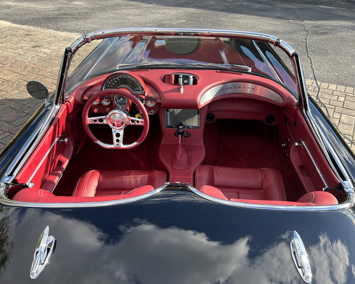 Barrett_Jackson's tweet photo. @chevrolet With side-draft stacked injection, Holley management and sitting on an #ArtMorrison IRS chassis with #RideTech coilovers, it’s #performance and style all in one. Selling with No Reserve at the 2025 #Scottsdale Auction, Jan. 18-26 at WestWorld.
Learn more: https://t.co/1e1r4Ymsca https://t.co/ulXUOZNVMz
