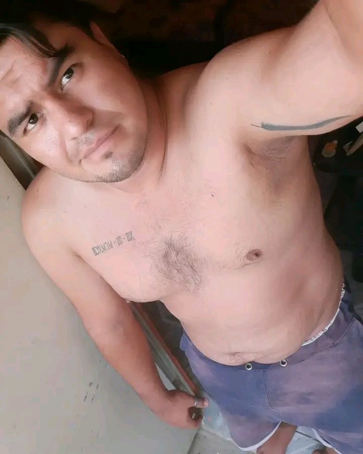 Fernando_ro92's tweet photo. Quién para pasar mi noche buena? https://t.co/lOVPN451Uo