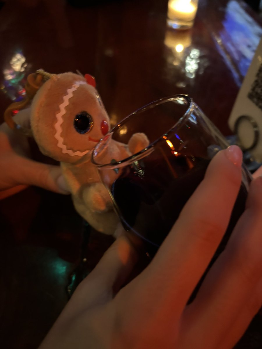 nvestergom's tweet photo. @TyInc please help 🥺 my friend and I received our cookies yesterday and decided to take them on an adventure. they were unfortunately stolen from us and we are desperate to know if/when cookie will be back in stock 😭💔 https://t.co/tMTLLEBleb