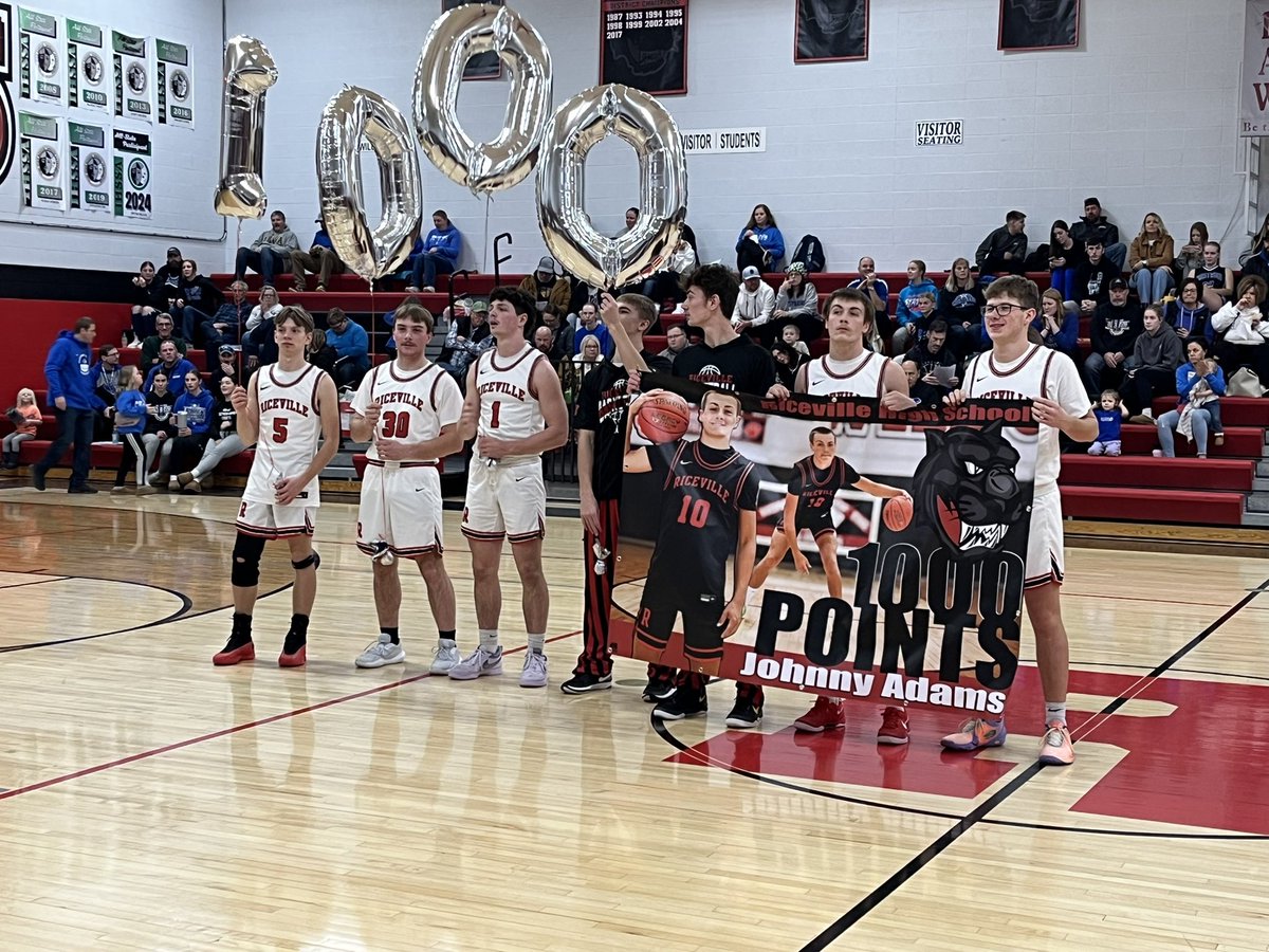 Congrats Johnny Adams on being the 4th male Wildcat to eclipse 1,000 points in a career.  Wishing you and your teammates many more 👊🏻👏🏻<a href="/IAHSAA_SPORT/">IAHSAA SPORT</a> <a href="/IHSAA/">IHSAA</a>
