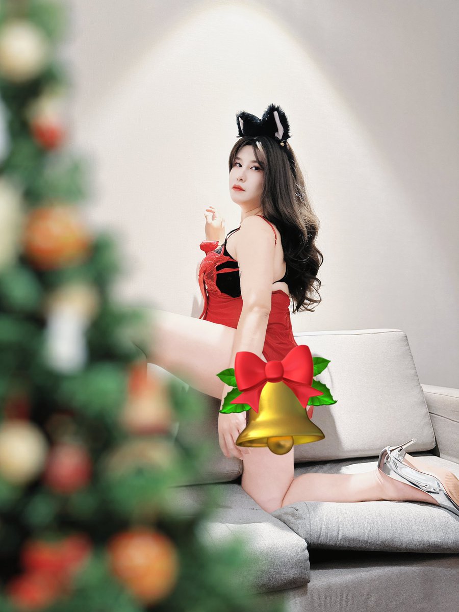 CDymnw's tweet photo. Merry Christmas https://t.co/ZqQOwIyxSm