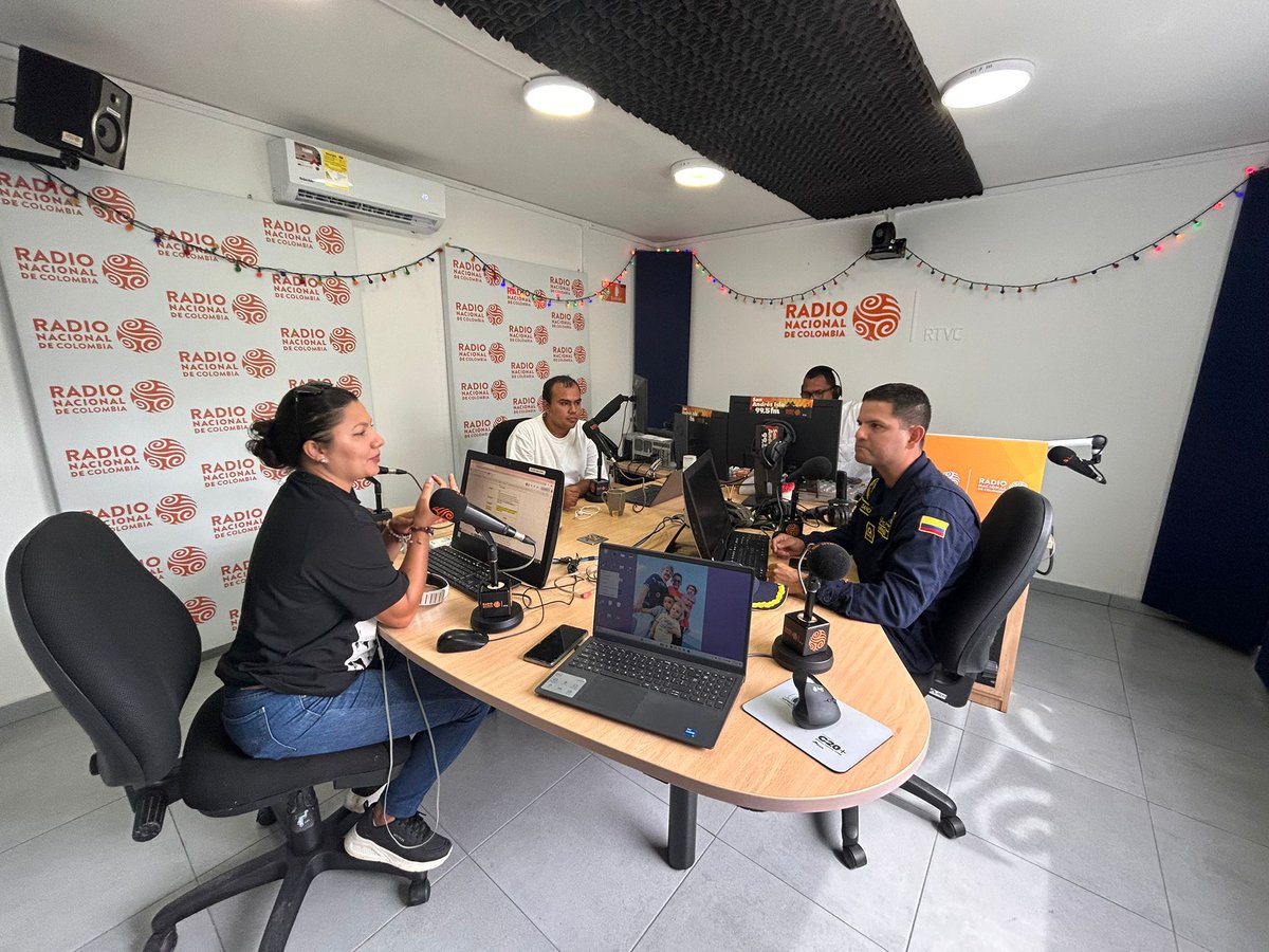 El Capitán de Corbeta Manuel Sánchez de Capitanía de Puerto nos contó en exclusiva sobre el dispositivo de seguridad que se desplegará en San Andrés para estas fiestas. ¡Más seguridad para todos! #SanAndrés #Seguridad #Fiestas #Rtvc #Radnalsai