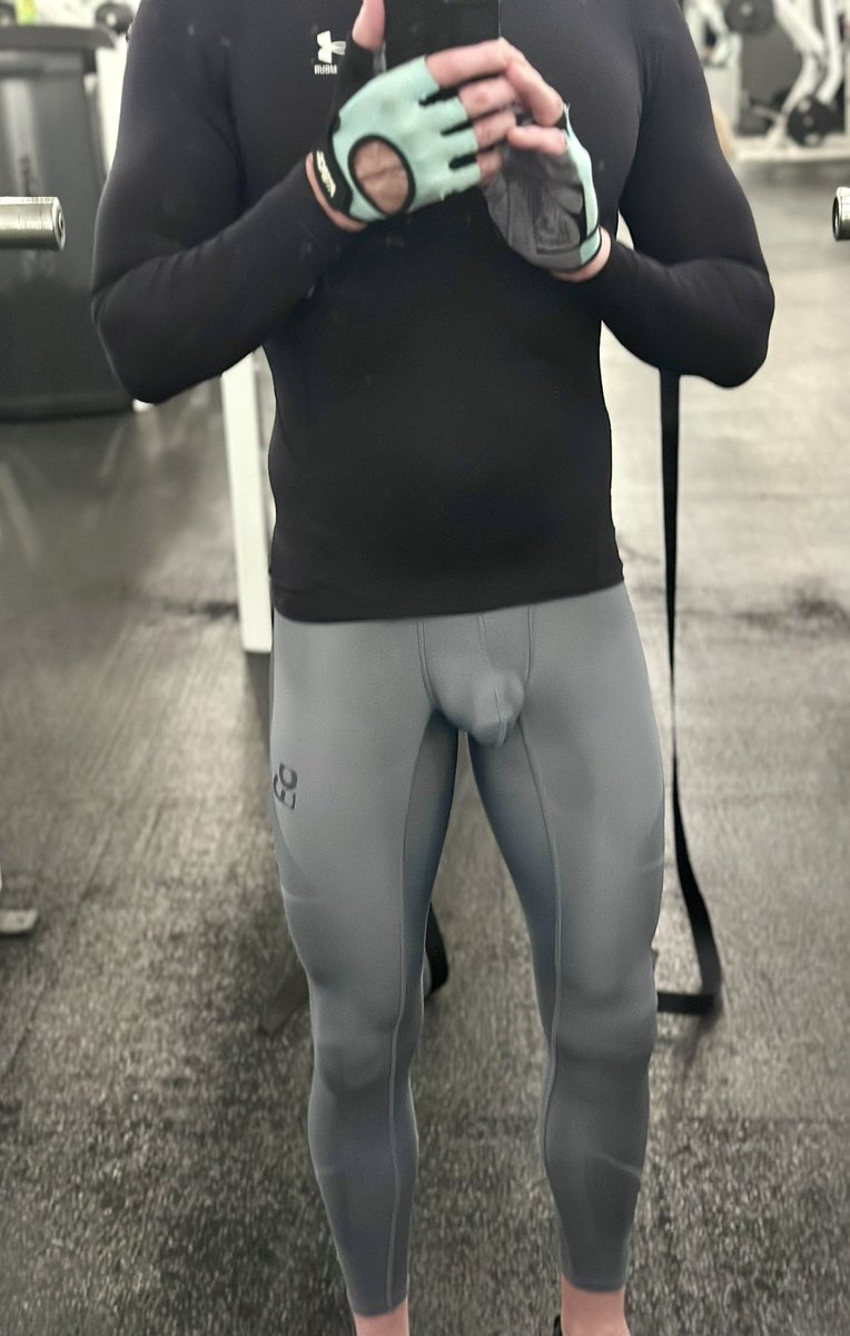 First look: new <a href="/ergowear/">Ergowear</a> tights. Perfect for around town and gym. 😈🍆

#ergowear #bulge #bulging #bulto #bultos #lycraboy #spandex #lycra #musclethong #gymbulge #gaygym #alpha #bulgegear #muscle #tights #skintight #showoff #spandexfetish #小三角 #內褲控 #腹肌 #bara #himbo #vpl