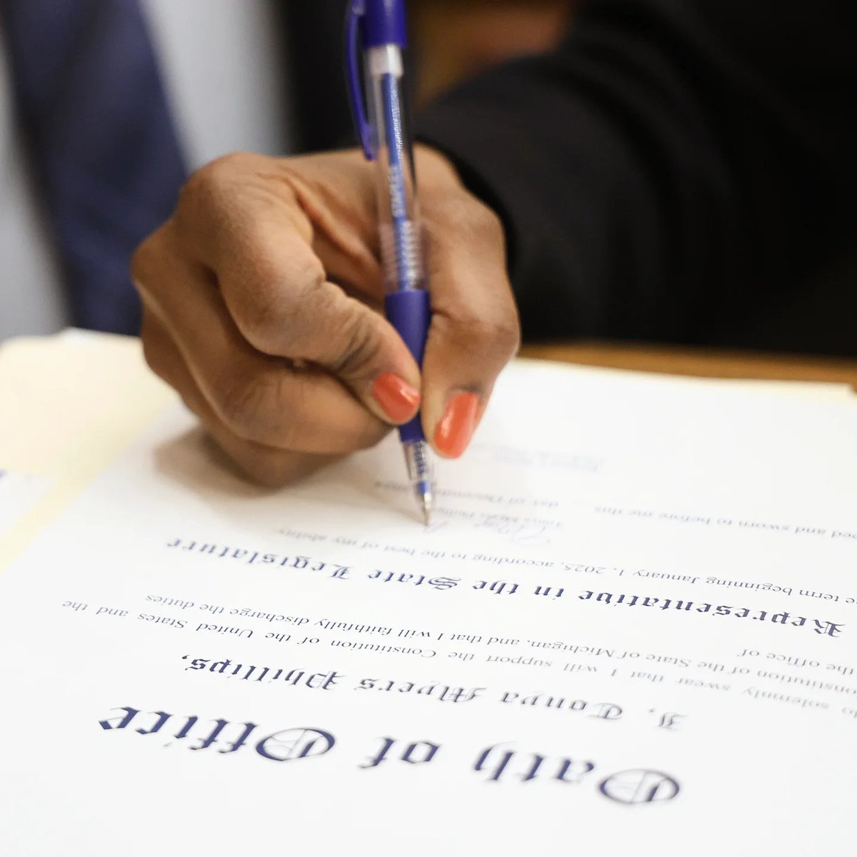 Tonya Phillips tweet media