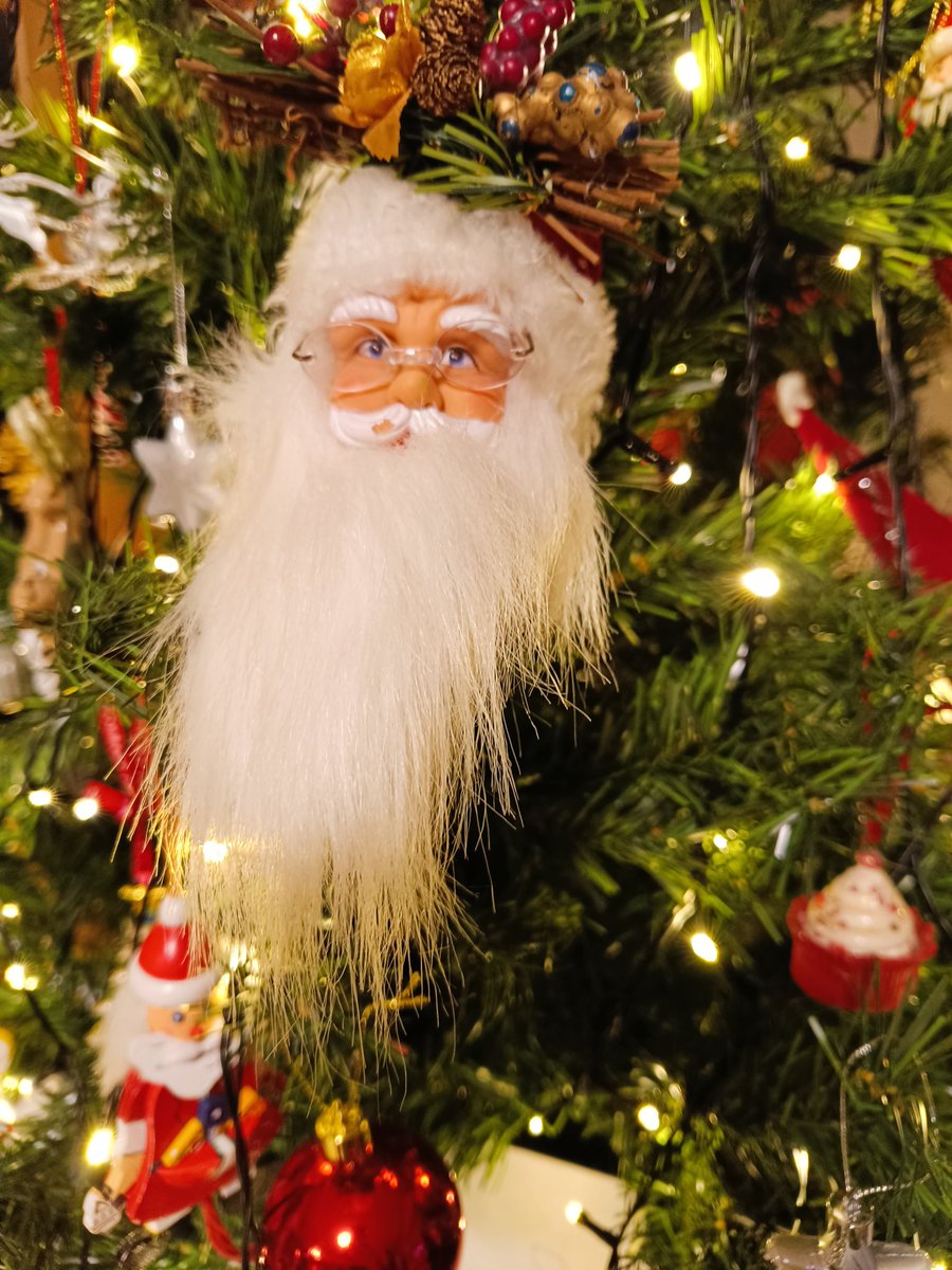 Siobhán Horkan💙 (@siobhanmh) on Twitter photo A very Happy Christmas to all the children and families staying in our Children's wards across <a href="/HSE_West_NWest/">HSEWestNorthWest</a> Don't worry we have a direct line to Santa Claus, he will know exactly where you are. Thank you to all staff who are working over the Xmas spreading the magic & smiles A very Happy Christmas to all the children and families staying in our Children's wards across <a href="/HSE_West_NWest/">HSEWestNorthWest</a> Don't worry we have a direct line to Santa Claus, he will know exactly where you are. Thank you to all staff who are working over the Xmas spreading the magic & smiles
