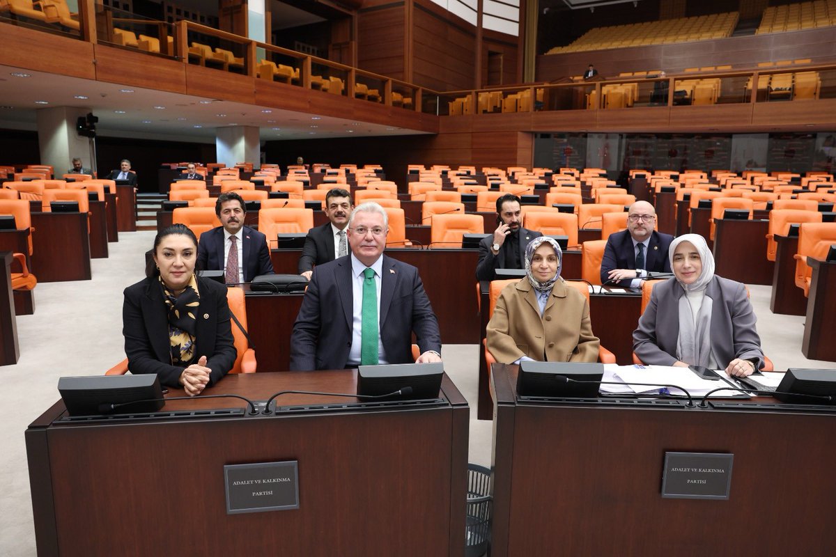 📍<a href="/TBMMGenelKurulu/">TBMM Genel Kurulu</a> 

Devlet Memurları Kanunu ile Bazı Kanunlarda Değişiklik Yapılmasına Dair Kanun Teklifi’nin görüşmelerine devam ediyoruz.