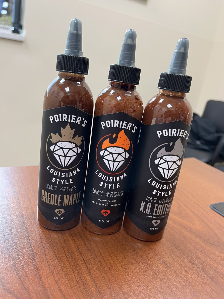 RichartJason's tweet photo. Merry Christmas to me! Hope these are as spicy as that guillotine 💪🏼💪🏼 @DustinPoirier https://t.co/LySrIZLRIW
