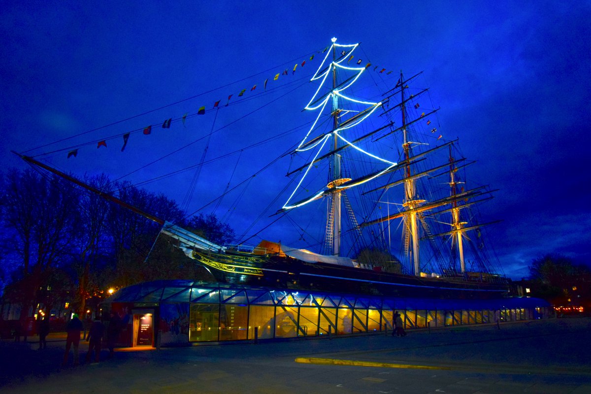 Fraser Gray (@fraserg32883664) on Twitter photo The Cutty Sark on Christmas Eve <a href="/RMGreenwich/">Royal Museums Greenwich</a> <a href="/Sailingheritage/">Sailing Heritage</a> <a href="/classicsailing/">Classic Sailing</a> #CuttySark #Greenwich #Clipper #London #HistoricShip #NationalHistoricShip #Christmas2024 #Christmas #ChristmasEve #ChristmasTree #Sail #Tallship #Sailing #SailingShip #SailingShips #RiverThames The Cutty Sark on Christmas Eve <a href="/RMGreenwich/">Royal Museums Greenwich</a> <a href="/Sailingheritage/">Sailing Heritage</a> <a href="/classicsailing/">Classic Sailing</a> #CuttySark #Greenwich #Clipper #London #HistoricShip #NationalHistoricShip #Christmas2024 #Christmas #ChristmasEve #ChristmasTree #Sail #Tallship #Sailing #SailingShip #SailingShips #RiverThames