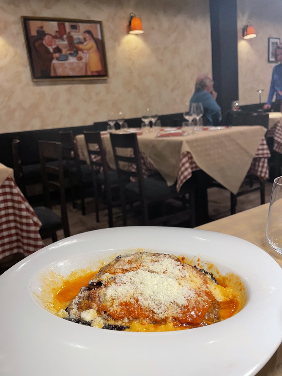 LaMadridMorena's tweet photo. Esta semana viajamos con el paladar hasta #Calabria. ¡Buon appetito!

https://t.co/tZJJSZqSRx

#carnealaparrilla #cocinadecalabria #pasta #Madrid #pagusmadrid #italianfood #pamigianadimelanzane
#pastacasera #pastarellena #barriodesalamanca #restaurantesitalianos #nuevasaperturas https://t.co/piYfsIWLxy