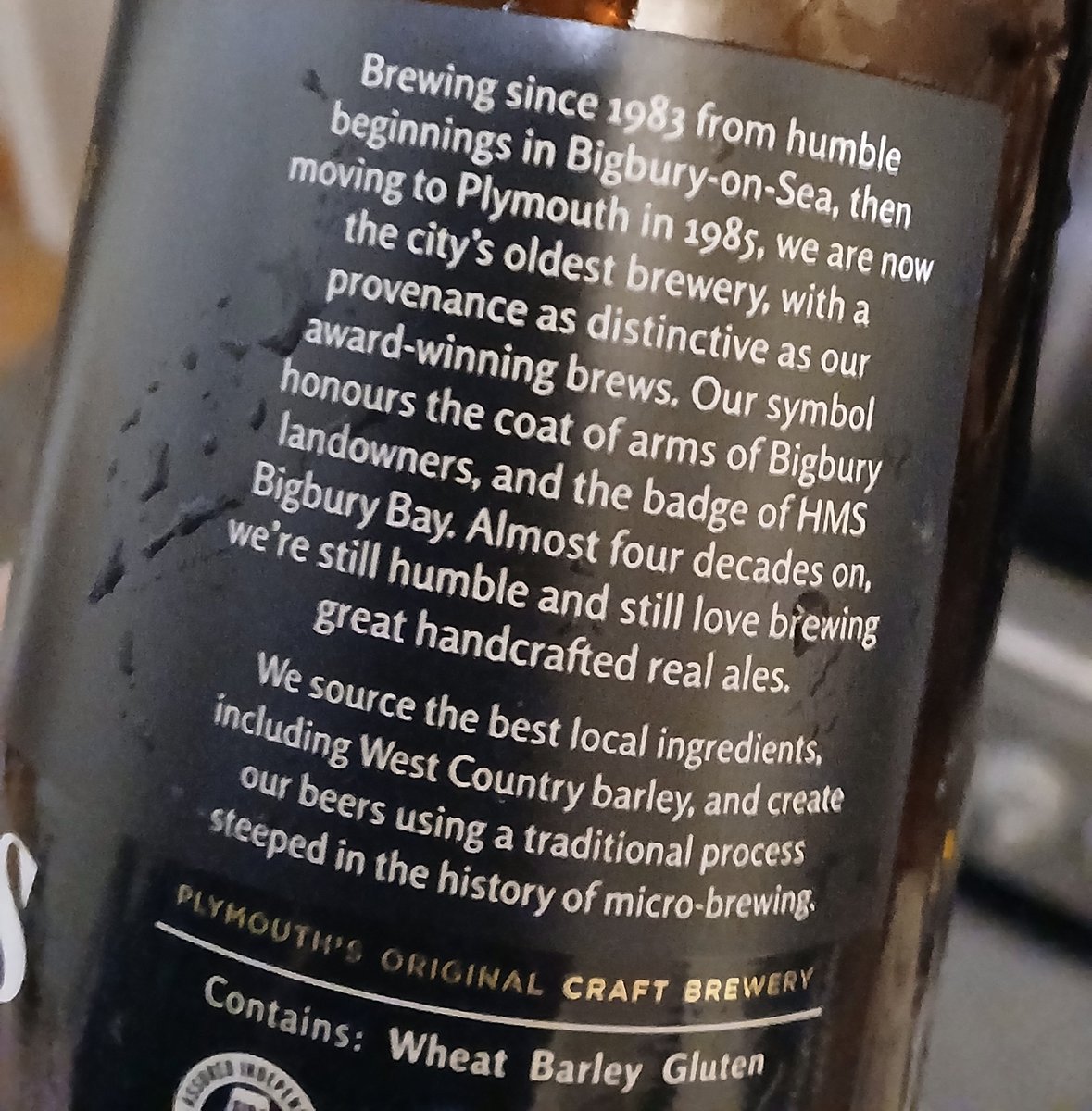 Enjoying the fruits of my walk to #Dartington earlier today.

A lovely pint of Indiana's Bones from #Plymouth's oldest brewery (originally based at Bigbury-on-sea)

<a href="/SummrSkills/">SummerskillsBrewery</a> #Microbrewery #Devon 
#ChristmasEve