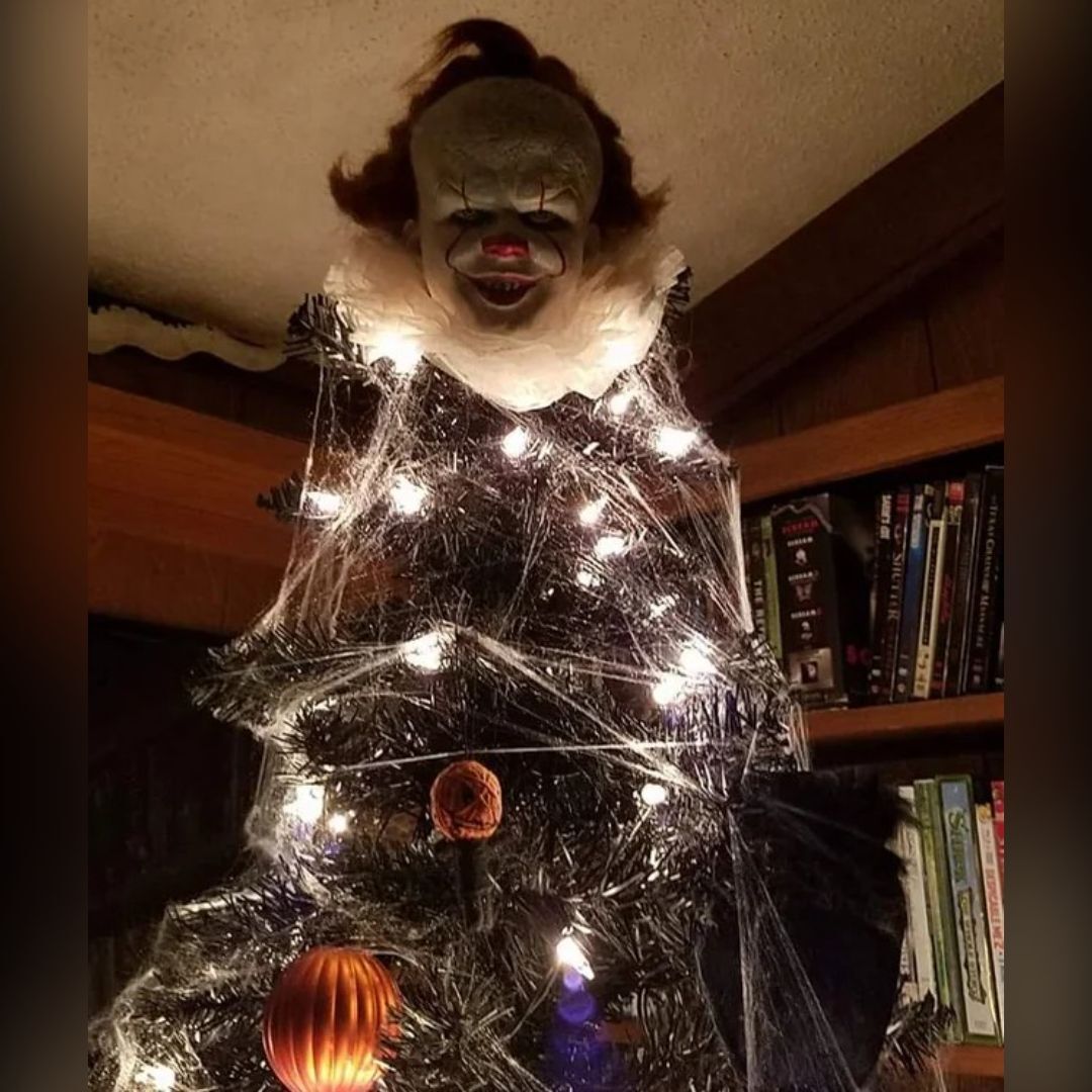 ClubSTEPHENKING's tweet photo. Do you do gifts on Christmas eve, or in the morning? 😁
---------
[FR] Team cadeau le soir ou le matin de Noël? 😁 https://t.co/1CNYYrz0xi