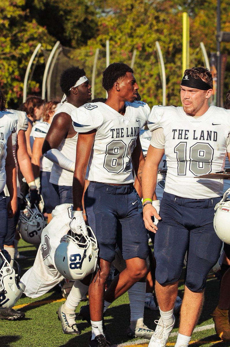 BobbyP_10's tweet photo. Chapter 1✅
Learned a ton this 1st year at THE LAND! Can’t wait to be back at it in the spring preparing for a big season this upcoming fall! Blessed to be apart of this amazing program!💛💙
#GoMuskies
#GodisGreat
@LUMuskieFB @LUCoachBruton @CoachLehto @Coach_Woody24 https://t.co/ZYZAun70h0