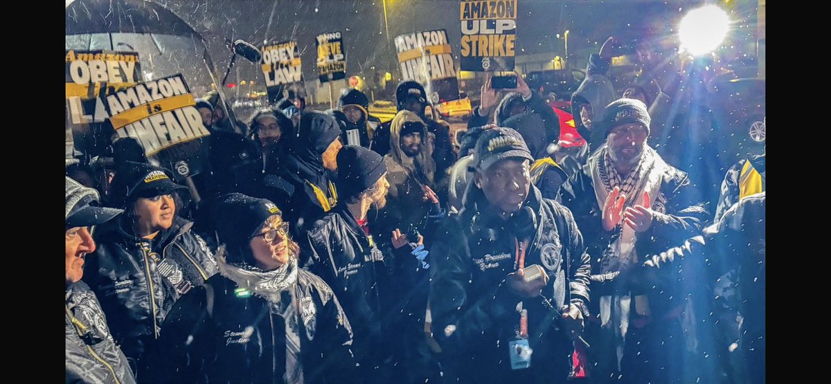 ConnorSpence_'s tweet image. These last few days have been some of the most amazing of my life. Out on strike, standing side by side in the blistering cold with my brothers and sisters as we fight for a better world.
Amazon is coming to the table whether they like it or not. Our movement is unstoppable!