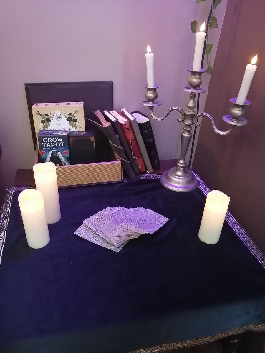 NattyTheBatty's tweet photo. Plan on going live for a tarot stream on #twitch around 3:30-4pm EST 
May also place some games
#tarot #livestreaming #goth #occult #cozychaos #happyyule https://t.co/EsKx9cvxfI