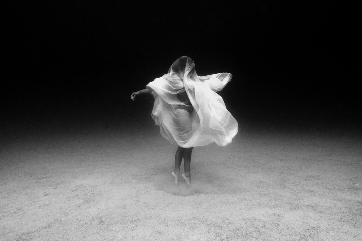 serapgorunme's tweet image. ‘Adrift Beyond Time’ is now live on @foundation!
This piece isn’t just a photograph. Please, take a deep dive into this thread to learn more about it.
From vision to reality, every detail has a story.
🧵⏬