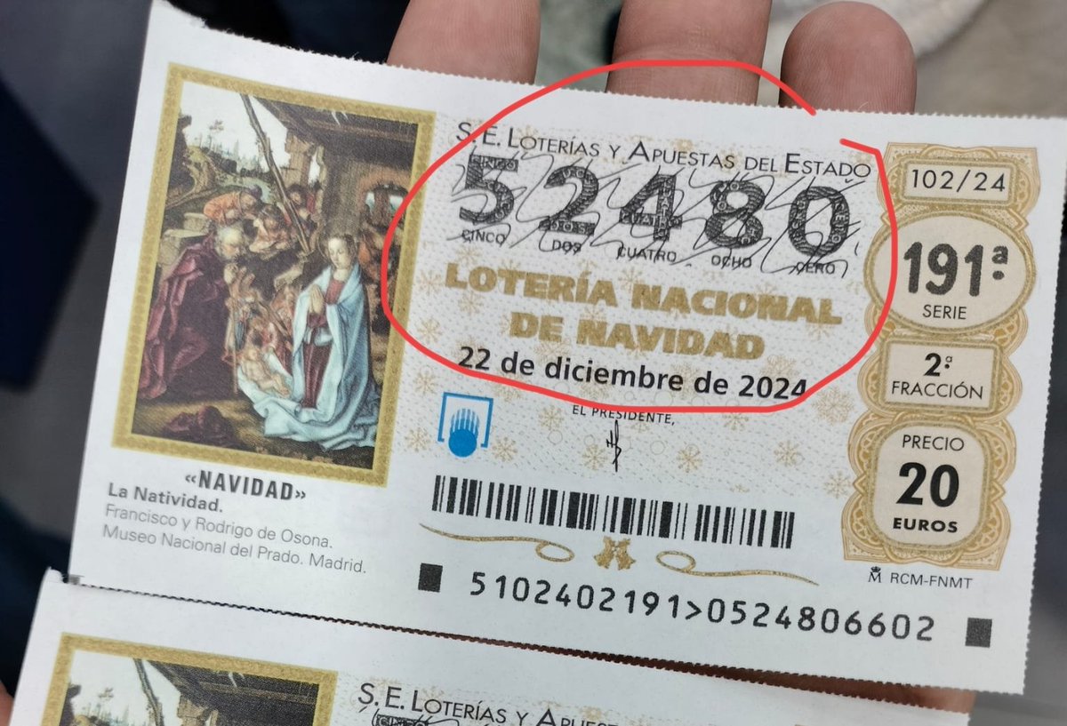 alejo052589's tweet photo. @alvarrrorm Feliz Navidad https://t.co/jAowClAgAH
