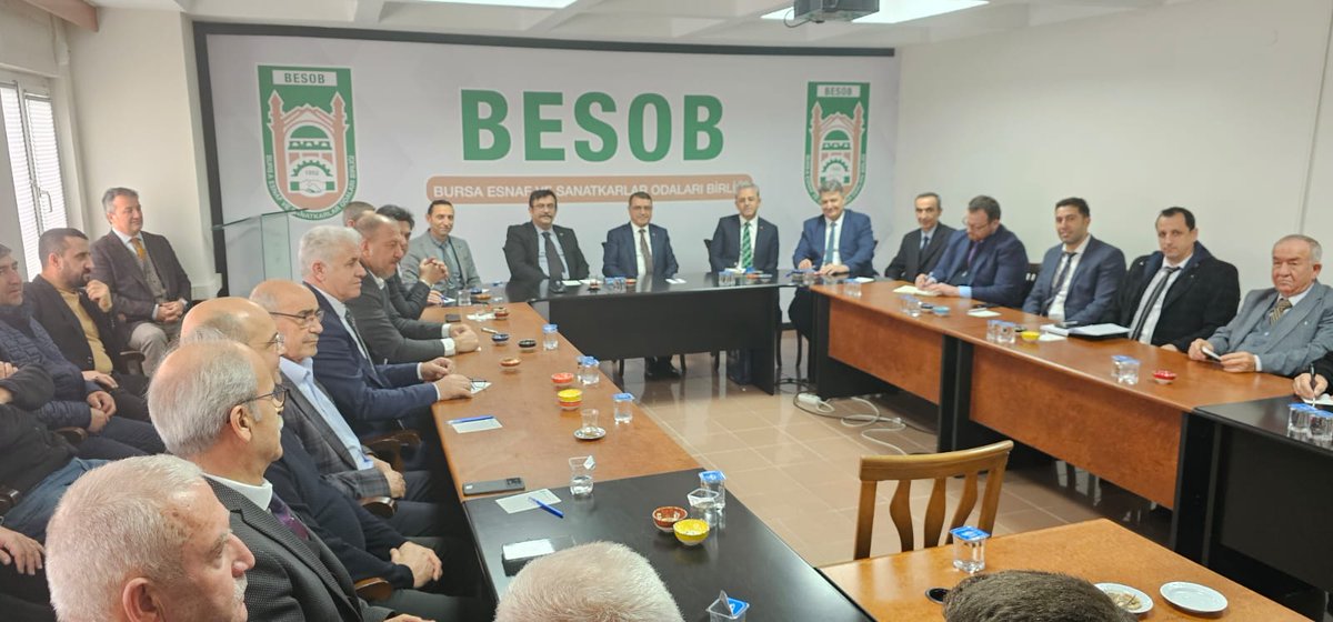 Bugün BESOB (Esnaf ve Sanatkarlar Odaları Birliği) Esnaf Hizmet Binasında BBB Ulaşım Daire Başkanlığı ve BURULAŞ olarak taşımacı esnafı odalarının yetkilileri ile biraraya geldik.
Mevcut konularımızla gelecek projeksiyonumuzu değerlendirdik.