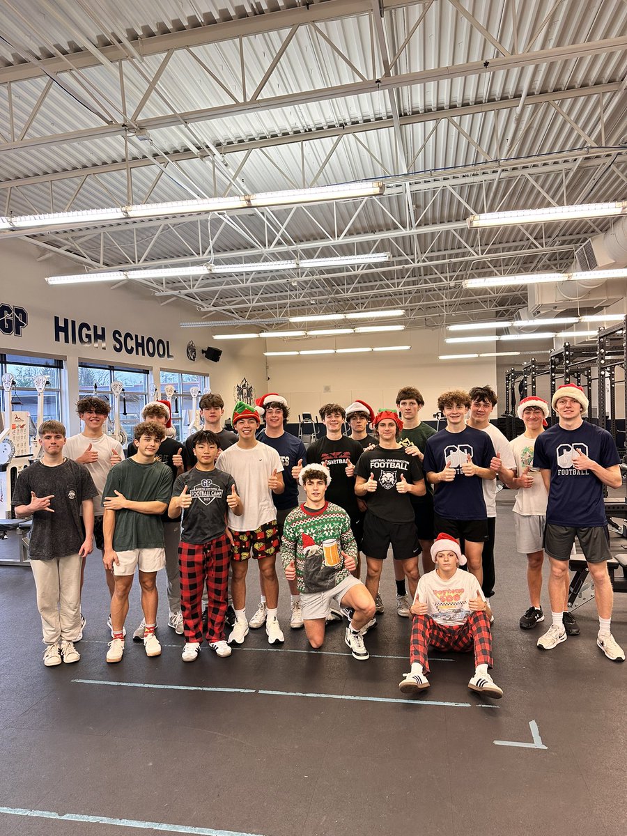 JaredBartsch's tweet photo. Proud of the hard work and dedication this group has already shown - Merry Christmas to all! π
#WeAreGP https://t.co/xqG9W7Rj1b