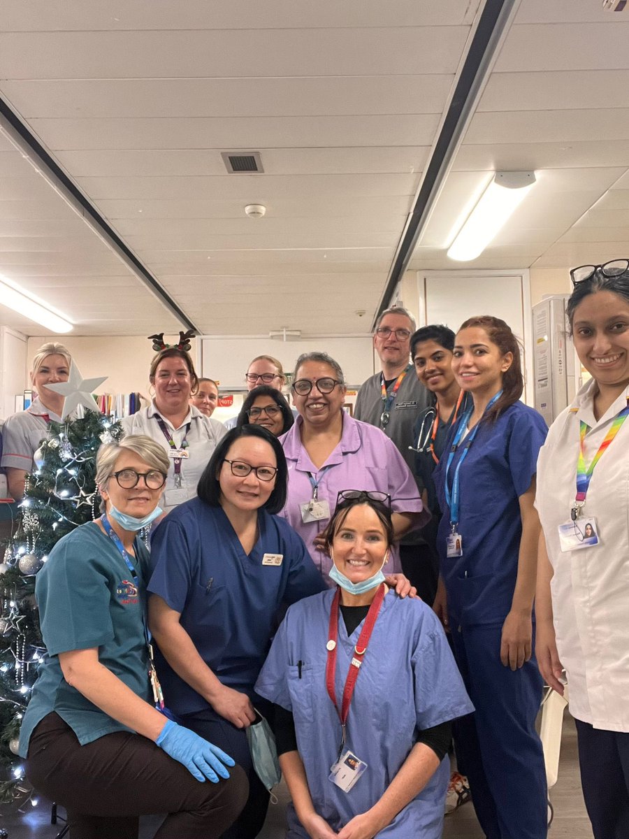 Leicester Neonatal Service (@uhlneonates) on Twitter photo <a href="/UHLNeonates/">Leicester Neonatal Service</a> Wishing everyone a wonderful Christmas and New Year to everyone from our team and families to yours. <a href="/UHLNeonates/">Leicester Neonatal Service</a> Wishing everyone a wonderful Christmas and New Year to everyone from our team and families to yours.