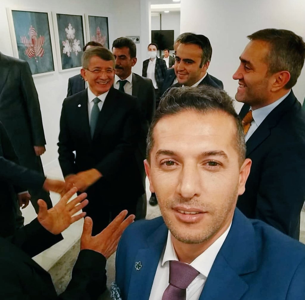 ysfAytar's tweet photo. Sayın Başbakanım #Burdayiz
Seninleyiz
BÜYÜK İNSANLARIN "İDEAL"LERİ, SIRADAN İNSANLARIN İSE "HEVES"LERİ VARDIR
@Ahmet_Davutoglu
@GelecekPartiTR
@OmerrUnal
Foto tarih 21.12.2021 https://t.co/5nGRfT3iEm