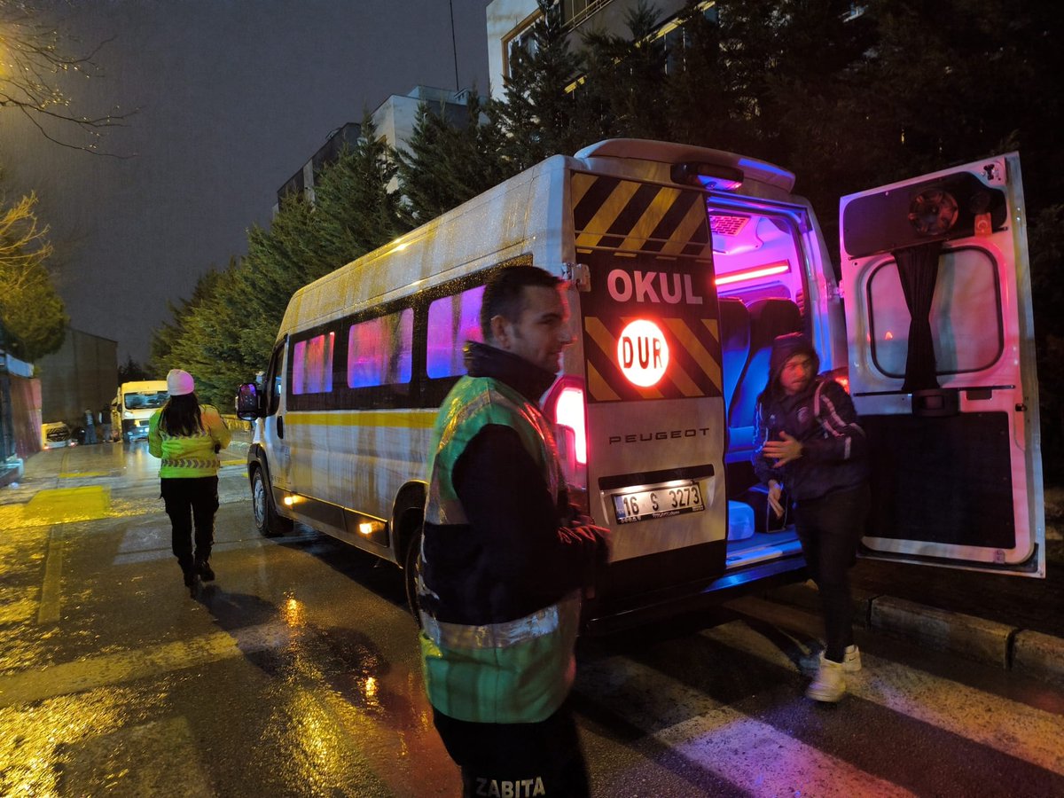 Yıldırım İlçe Milli Eğitim Müdürlüğü servis denetim komisyonu tarafından tüm okul servislerimiz denetlenmiştir.
<a href="/BayrakciKaan/">Kaan BAYRAKÇI</a> 
<a href="/bursailmem16/">Bursa İl Millî Eğitim Müdürlüğü</a> 
<a href="/yildirimilcemem/">Bursa Yıldırım İlçe Milli Eğitim Müdürlüğü</a>