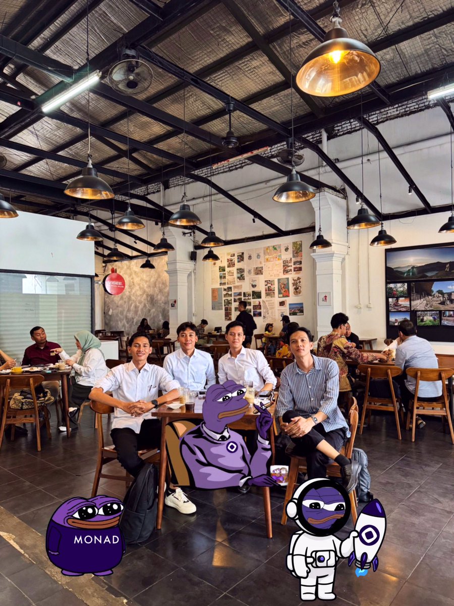 Rickyagustian08's tweet photo. Coffee &amp; monad discuss! 
@monad_xyz @indonads_ https://t.co/yL2ALFVFSY