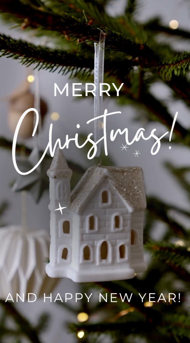 AMarshallRealty's tweet photo. 🎄#MerryChristmas from Amy Marshall Real Estate!
https://t.co/GMTKkU3Awd
#realtor #RealEstate #apexnc #Raleigh #carync #fuquay #Hollysprings #wakeforest #zebulon #morrisvillenc #TriangleHomes https://t.co/hVnvdFTxSt