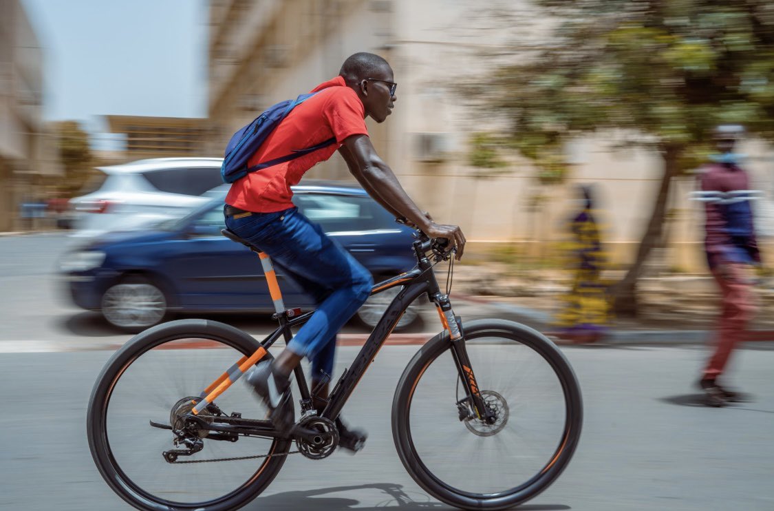SamaVelo221's tweet photo. Faire du vélo à Dakar : défis, solutions et perspectives pour une mobilité durable

Dakar, à l’image de nombreuses métropoles africaines, est entre un dynamisme économique et des problèmes structurels liés à une urbanisation galopante. https://t.co/1WmJn8tD0P