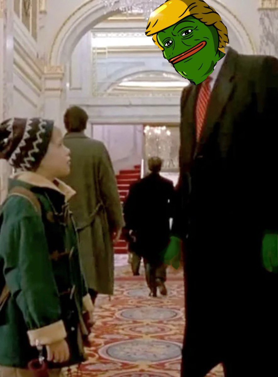 aracieralien's tweet photo. Merry Christmas from everyone in the PepeTrump community. We’re all dreaming of a green Christmas this year.

Kevin - “Will you please tell Santa that instead of presents this year, I just want my country back.” 

Follow @pepetrumpsol_ and join the movement.

🎄🇺🇸🐸💪🐸🇺🇸🎄 https://t.co/AQ4ZJJMkme