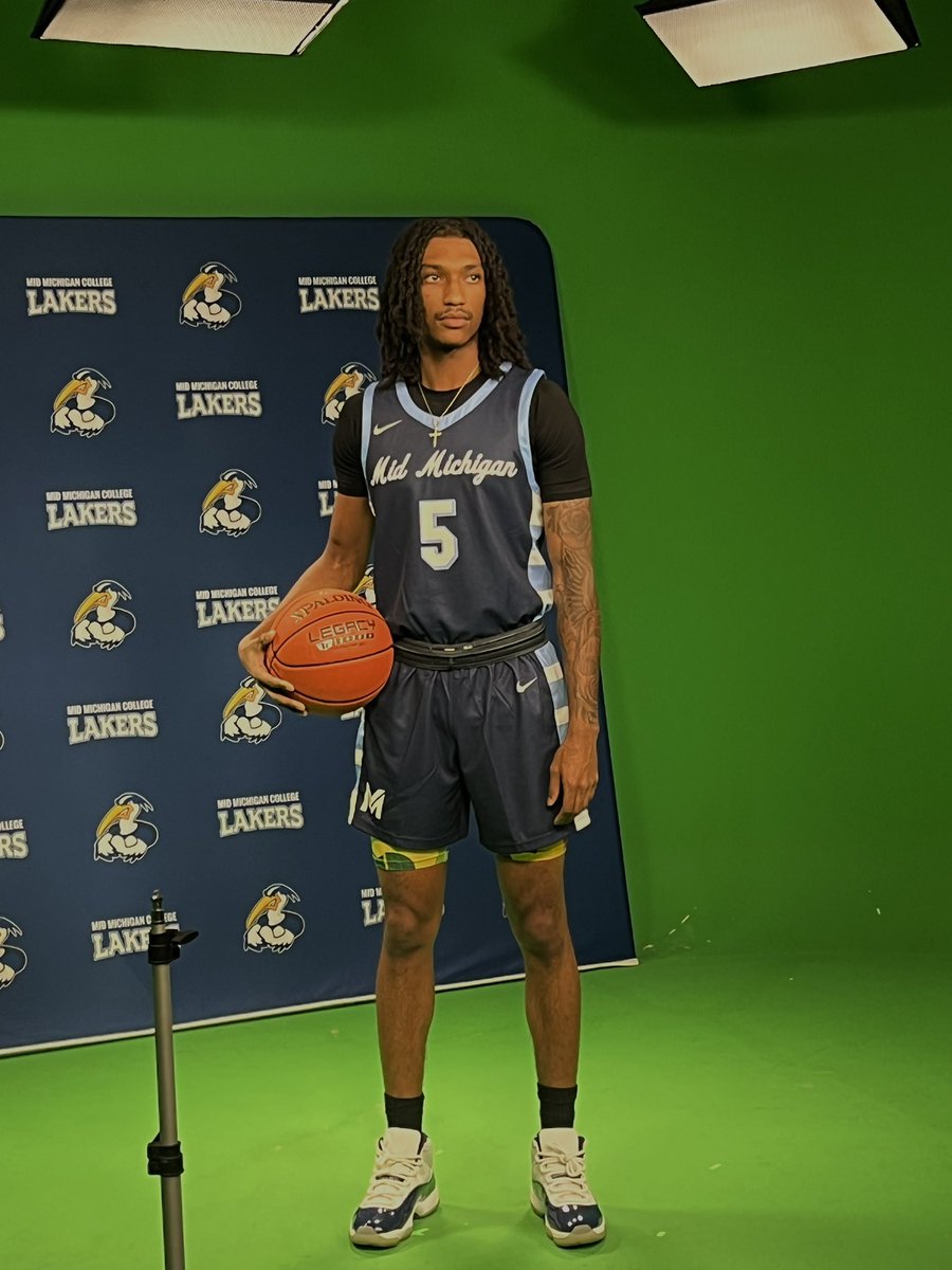 Mario Johnson tweet media