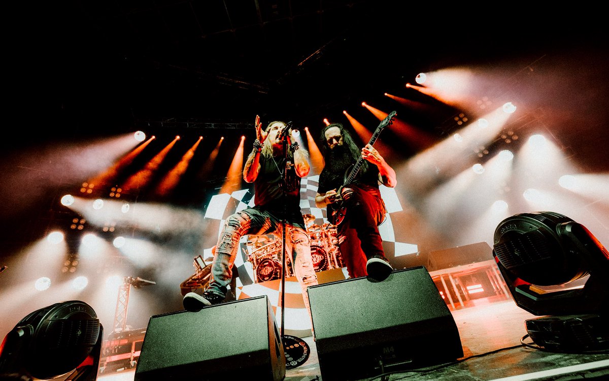 What a way to end such a fantastic year. 
New album, 40th Anniversary World Tour and our fans have been nothing short of spectacular all along the way. 
Happy Holidays, Happy New Year and see you all throughout 2025!