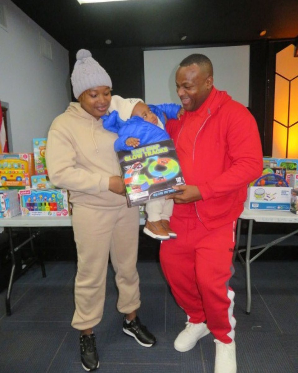 GESCCINC's tweet photo. Thank you @ToysForTots_USA and to everyone who contributed to making this #SeasonOfGiving special for our kids. What a great way to give back to the community! 🎁🎁🎁
#ToysForTots #HolidayGiving #CommunityImpact #GivingBack https://t.co/rCulsxHj8S