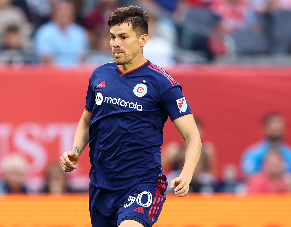 Danymacica's tweet photo. Sras y Sres hinchas de Cerro Porteño, estoy en condiciones de informar que Gaston Claudio Giménez, volante creativo, 1.82 m, jugador del Chicago Fire últimamente, en las próximas horas (solo faltan detalles) será nuevo jugador del Ciclón.
El anuncio oficial se dará a conocer pronto!
🔵🔴💪🏻🇵🇾
@TribunAzulgrana @1330am