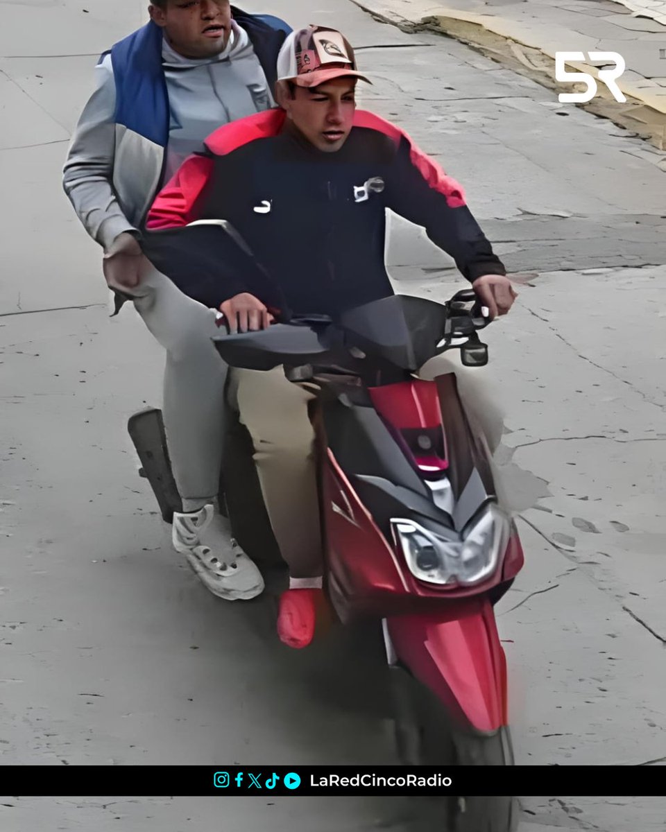 🚨#ReporteRed || En San Martín Texmelucan Col. Centro, una joven fue víctima de asalto en la calle Guadalupe Victoria por sujetos a bordo de una motocicleta. Si los reconoces, ¡denuncia! 🛑#SanMartínTexmelucan #Seguridad #DenunciaCiudadana