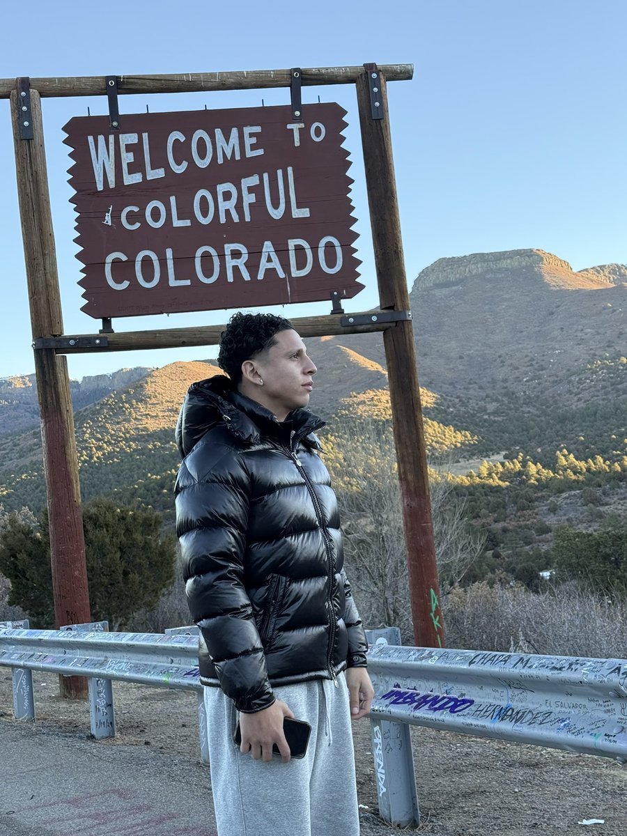 Jose17ortiz's tweet photo. Went skiing up in the slopes 🏔️ https://t.co/qCeDgRwRAu