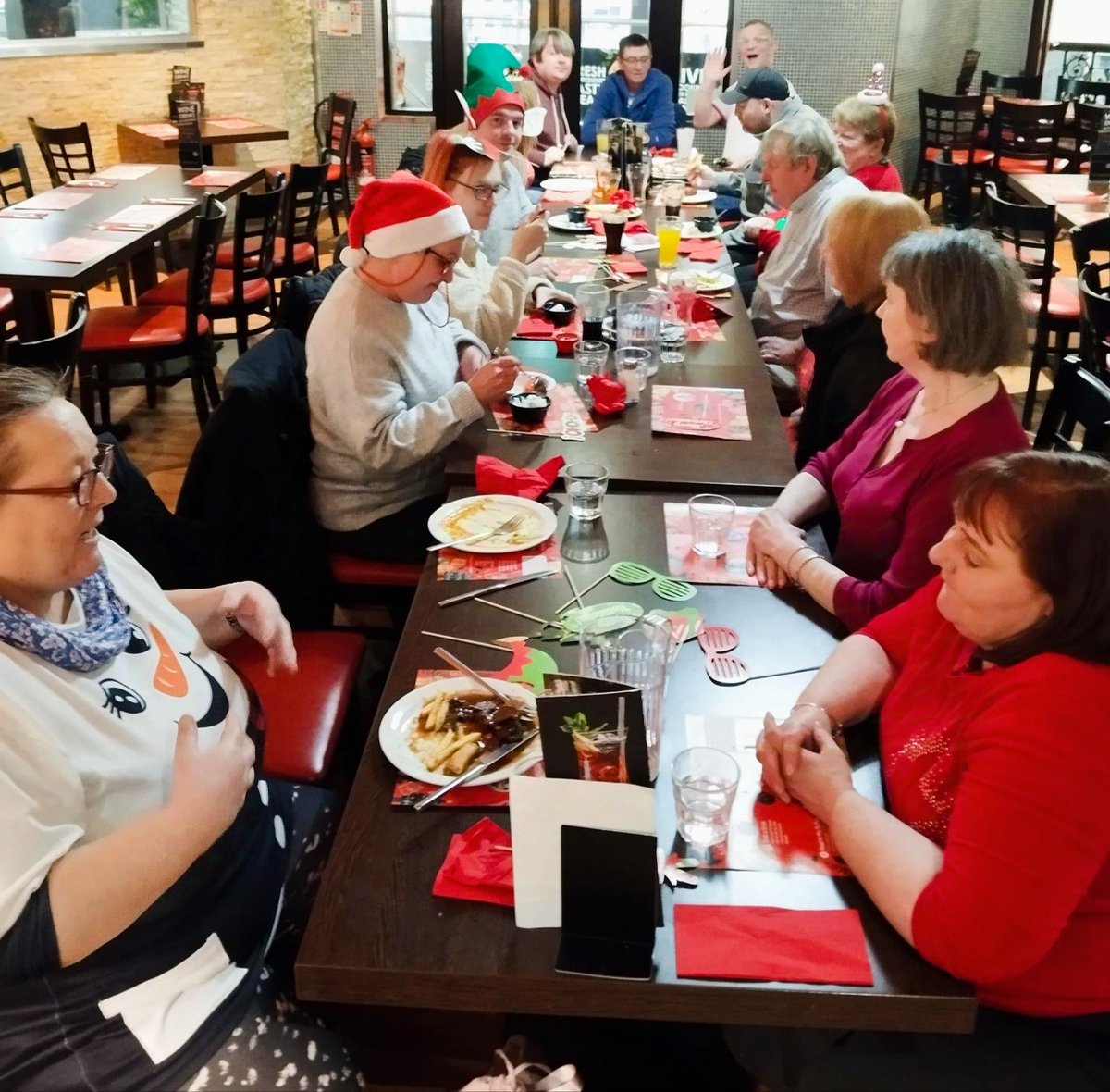 SortedProject's tweet image. Fab pics from our lunch and a Birthday, which were both very wholesome events bringing people together. 
Panacea is open on the 30th for hot drinks, good conversation and a sail.
Wishing you a very peaceful Christmas 🎄 and a Happy New Year from us all at team Sorted.