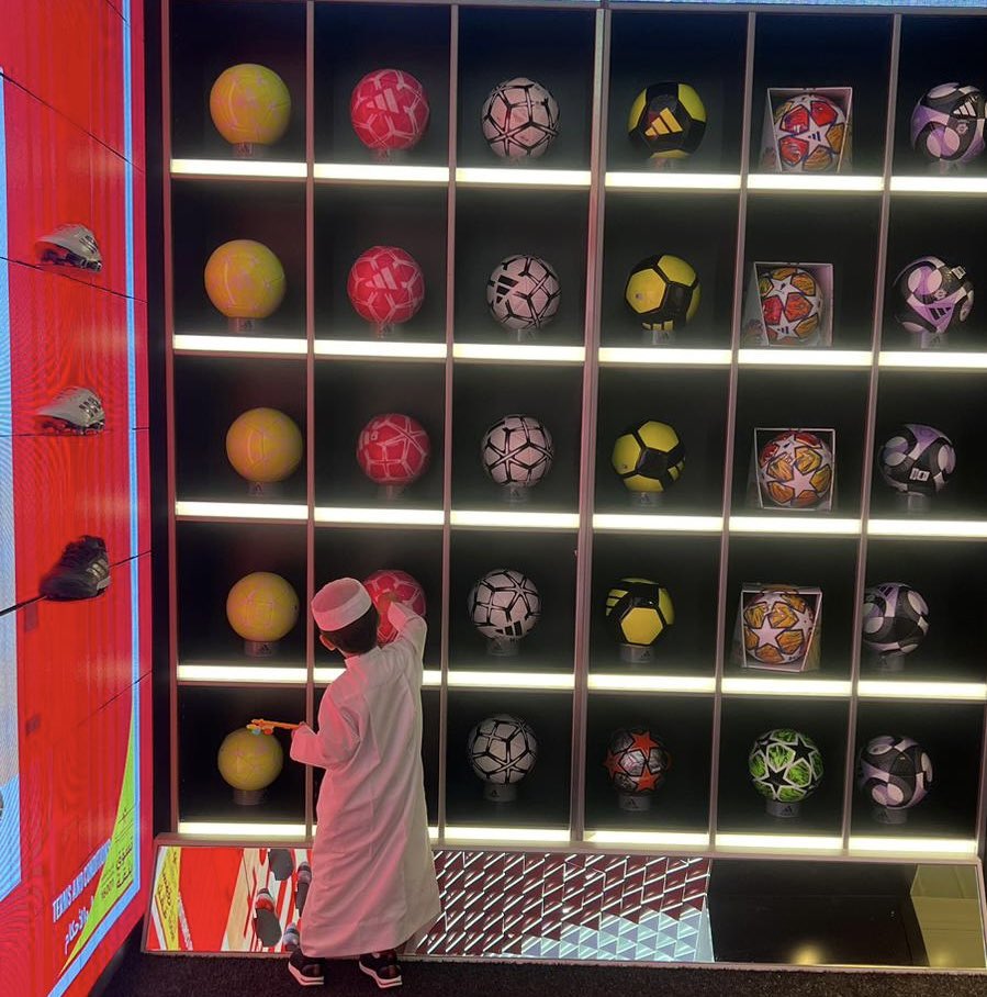 حال الرياضة : آسف لا تعب نفسك مالك مكان عندنا .. خلك بس مشجع بالنادي والمنتخب غيره مافي 👋 تحياتي 
 #خليجي_26