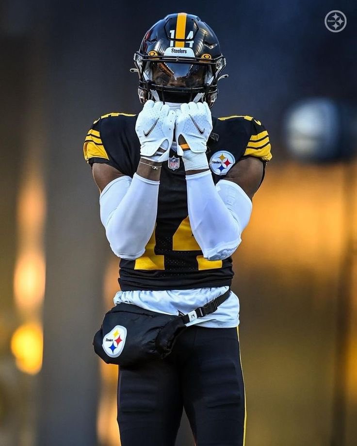 yourrrfavdani's tweet photo. He’s baaaaaaccckkkk 😈🤭 https://t.co/lNJm9aKN6p