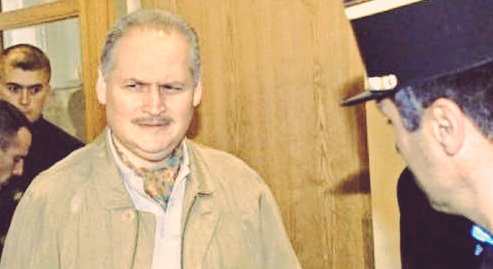 Estimado camarada <a href="/yvangil/">Yvan Gil</a>, el ciudadano Ilich Ramírez, de 75 años, está a la espera de que finalicen los trámites burocráticos. ¿Es posible agilizar los trámites burocráticos para este revolucionario?