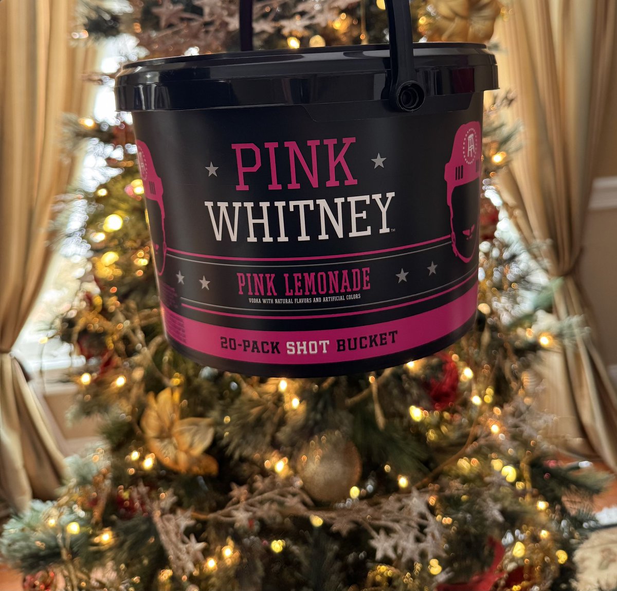 TEAMLTD_'s tweet image. Christmas came early for the LTD crew @spittinchiclets @BizNasty2point0 @ryanwhitney6 @pinkwhitney
#LivingTheDream