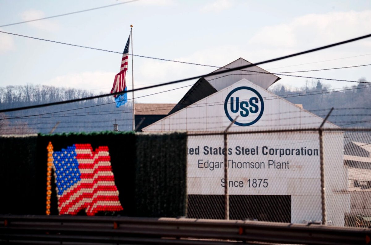 Usa_updates21's tweet photo. 🎙️Nippon Steel’s Proposed $15 Billion Acquisition of US Steel Referred to Biden
📰 Read More: https://t.co/vLHJao2Z2r
#BuschGiftRedo $PENGU $CUTO #USPS #AsWeAre_WithSeungmin $NVDA #17dicembre #Trending #USAMIs新衣装 #USA #GMMTVStarlympics2024 #christmasday2024 https://t.co/TZEHq29C7P