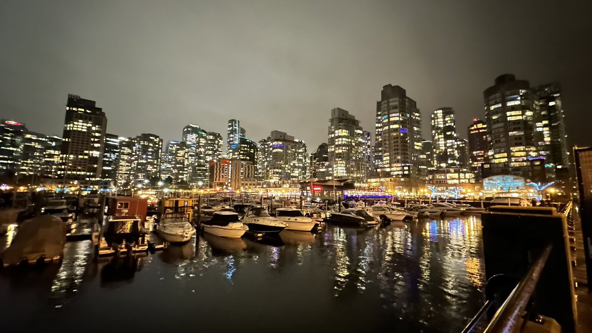 Happy Holidays, Happy Hanukkah, Merry Christmas… wishing you all good cheers with hope, peace, joy and love from me in #vancouver to you in exactly where you are!! 

#happyholidays #merrychristmas2024 #happyhanukkah2024 #FROMILY